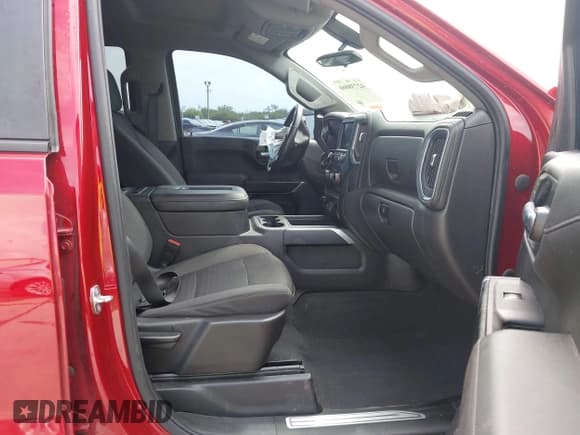 ✅ 2021 Chevrolet Silverado 1500 RST • VIN: 3GCUYEED7MG452645 • Lot: 42738066. Wystawiony na IAAI z przebiegiem 125 183 mil. Bezpłatny archiwum sprzedaży aukcyjnych z USA i szczegółowy raport historii pojazdu na DreamBid. Zdjęcie 5.