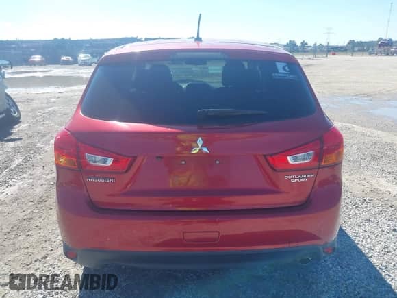2014 Mitsubishi Outlander SE with VIN 4A4AP4AU0EE027081, listed as a IAAI auction lot 43477726 with 125,601 mi miles and . Bid and sale history available at DreamBid. Image 6.