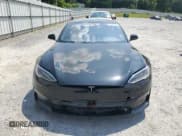 ✅ 2022 Tesla Model S • VIN: 5YJSA1E55NF476513 • Лот: 63302215. Опубликован ранее на Copart с пробегом Не указан. Бесплатный доступ к архиву аукционных продаж из США и подробный отчёт об истории автомобиля на DreamBid. Изображение 5.