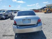 ✅ 2009 Honda Accord LX • VIN: 1HGCP263X9A053643 • Lot: 43124082. Wystawiony na IAAI z przebiegiem 264 709 mil. Bezpłatny archiwum sprzedaży aukcyjnych z USA i szczegółowy raport historii pojazdu na DreamBid. Zdjęcie 17.