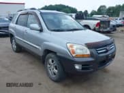 ✅ 2008 Kia Sportage LX • VIN: KNDJE723387474548 • Lot: 42855501. Wystawiony na IAAI z przebiegiem 185 800 mil. Bezpłatny archiwum sprzedaży aukcyjnych z USA i szczegółowy raport historii pojazdu na DreamBid. Zdjęcie 1.