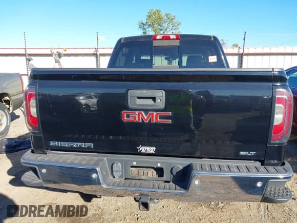 ✅ 2017 GMC Sierra 1500 SLT • VIN: 3GTU2NEC0HG163668 • Lot: 43488976. Listed on IAAI with 184,945 mi. Free auction sales archive from the USA and detailed vehicle history report at DreamBid. Image 17.