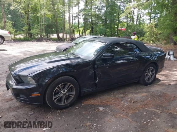 2014 Ford Mustang V6 с VIN 1ZVBP8EM4E5325594, выставлен на аукционе IAAI как лот 42717148 с пробегом 102 386 миль миль и . История ставок и продаж доступна на DreamBid. Изображение 2.