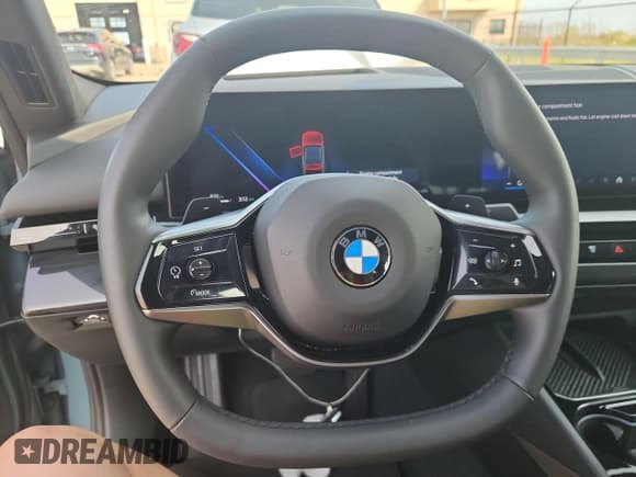 ✅ 2024 BMW 5 Series 530i xDrive • VIN: WBA53FJ01RCR00834 • Lot: 71789954. Listed on Copart with 19,225 mi. Free auction sales archive from the USA and detailed vehicle history report at DreamBid. Image 9.