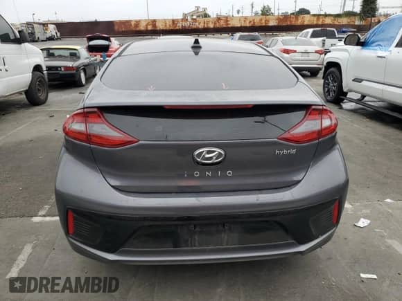 2018 Hyundai Ioniq SEL с VIN KMHC75LC7JU060648, выставлен на аукционе Copart как лот 76534274 с пробегом 87 098 миль миль и Списание • Salvage title. История ставок и продаж доступна на DreamBid. Изображение 6.