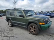 ✅ 2008 Jeep Commander Sport • VIN: 1J8HH48K28C128042 • Lot: 71434025. Wystawiony na Copart z przebiegiem 242 296 mil. Bezpłatny archiwum sprzedaży aukcyjnych z USA i szczegółowy raport historii pojazdu na DreamBid. Zdjęcie 4.