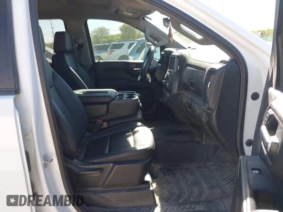 ✅ 2022 Chevrolet Silverado 1500 Work Truck • VIN: 1GCPAAEK3NZ601546 • Lot: 43641816. Wystawiony na IAAI z przebiegiem 66 191 mil. Bezpłatny archiwum sprzedaży aukcyjnych z USA i szczegółowy raport historii pojazdu na DreamBid. Zdjęcie 5.