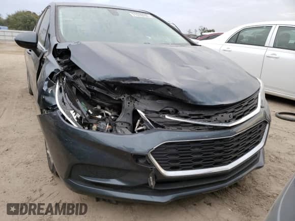 2017 Chevrolet Cruze LT z VIN 1G1BE5SM6H7253214, wystawiony jako Copart lot #71319792 z przebiegiem 113 298 mil mil oraz . Historia ofert i sprzedaży dostępna na DreamBid. Obrazek 5.