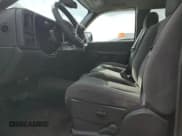 ✅ 2006 Chevrolet Silverado 1500 LT1 • VIN: 1GCEC19T96Z166022 • Лот: 51157725. Опубликован ранее на Copart с пробегом 85 851 миль. Бесплатный доступ к архиву аукционных продаж из США и подробный отчёт об истории автомобиля на DreamBid. Изображение 7.