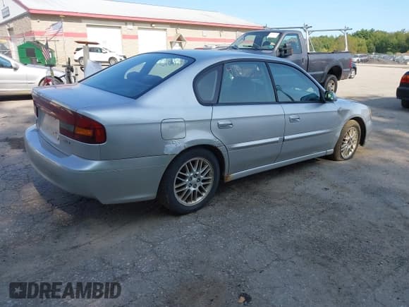 ✅ 2003 Subaru Legacy L • VIN: 4S3BE635136215327 • Лот: 43178570. Опубликован ранее на IAAI с пробегом 201 028 миль. Бесплатный доступ к архиву аукционных продаж из США и подробный отчёт об истории автомобиля на DreamBid. Изображение 4.