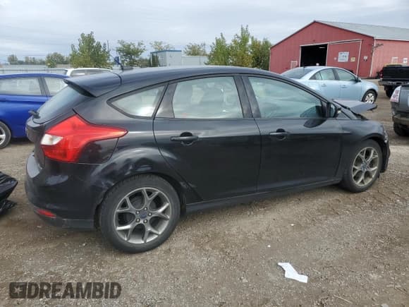 ✅ 2013 Ford Focus SE • VIN: 1FADP3K27DL376931 • Lot: 86994245. Wystawiony na Copart z przebiegiem Nie podano. Bezpłatny archiwum sprzedaży aukcyjnych z USA i szczegółowy raport historii pojazdu na DreamBid. Zdjęcie 3.