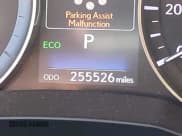 ✅ 2016 Lexus ES 300h • VIN: JTHBW1GGXG2113693 • Лот: 43622259. Опубликован ранее на IAAI с пробегом 255 526 миль. Бесплатный доступ к архиву аукционных продаж из США и подробный отчёт об истории автомобиля на DreamBid. Изображение 16.