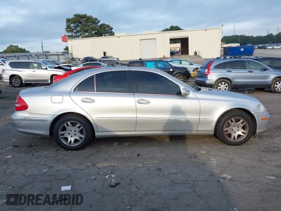 ✅ 2003 Mercedes-Benz E 320 • VIN: WDBUF65J63A118930 • Лот: 43279477. Опубликован ранее на IAAI с пробегом 205 787 миль. Бесплатный доступ к архиву аукционных продаж из США и подробный отчёт об истории автомобиля на DreamBid. Изображение 14.