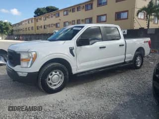 ✅ 2021 Ford F-150 XL • VIN: 1FTFW1E57MFA72495 • Lot: 90499395. Wystawiony na Copart z przebiegiem 139 791 mil. Bezpłatny archiwum sprzedaży aukcyjnych z USA i szczegółowy raport historii pojazdu na DreamBid. Zdjęcie 1.