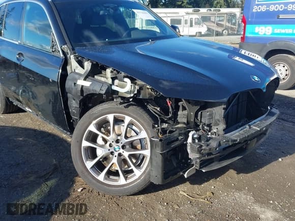 ✅ 2023 BMW X5 xDrive40i • VIN: 5UXCR6C08P9N74691 • Lot: 43750457. Wystawiony na IAAI z przebiegiem 16 708 mil. Bezpłatny archiwum sprzedaży aukcyjnych z USA i szczegółowy raport historii pojazdu na DreamBid. Zdjęcie 6.