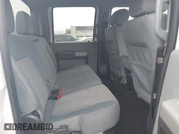 ✅ 2015 Ford F-250 Lariat • VIN: 1FT7W2BT7FEC06380 • Lot: 43454104. Wystawiony na IAAI z przebiegiem 92 388 mil. Bezpłatny archiwum sprzedaży aukcyjnych z USA i szczegółowy raport historii pojazdu na DreamBid. Zdjęcie 8.