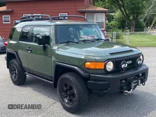 ✅ 2011 Toyota FJ Cruiser • VIN: JTEBU4BF1BK115067 • Lot: 66983665. Wystawiony na Copart z przebiegiem 203 578 mil. Bezpłatny archiwum sprzedaży aukcyjnych z USA i szczegółowy raport historii pojazdu na DreamBid. Zdjęcie 1.