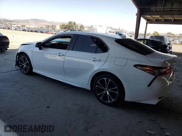 2020 Toyota Camry Hybrid SE с VIN 4T1G31AK3LU542830, выставлен на аукционе Copart как лот 84293245 с пробегом Не указан миль и Списание • Salvage title. История ставок и продаж доступна на DreamBid. Изображение 2.