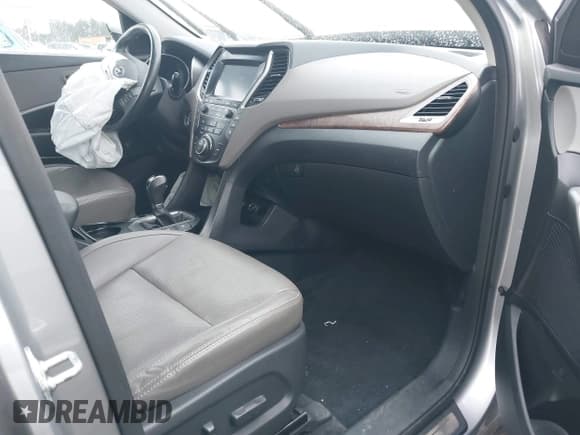 ✅ 2019 Hyundai Santa Fe Limited Ultimate • VIN: KM8SR4HF5KU301109 • Лот: 41298451. Опубликован ранее на IAAI с пробегом 41 793 миль. Бесплатный доступ к архиву аукционных продаж из США и подробный отчёт об истории автомобиля на DreamBid. Изображение 5.