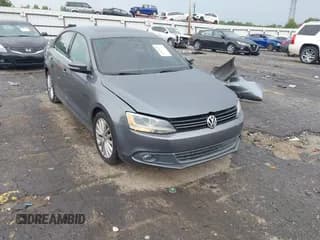 ✅ 2014 Volkswagen Jetta TDI • VIN: 3VWLL7AJ7EM383358 • Lot: 42902184. Listed on IAAI with 89,927 mi. Free auction sales archive from the USA and detailed vehicle history report at DreamBid. Image 1.