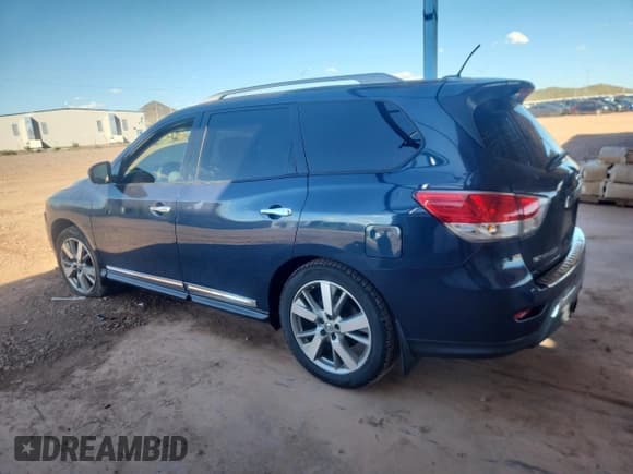 ✅ 2014 Nissan Pathfinder Platinum • VIN: 5N1AR2MM5EC631430 • Lot: 82522755. Wystawiony na Copart z przebiegiem 154 688 mil. Bezpłatny archiwum sprzedaży aukcyjnych z USA i szczegółowy raport historii pojazdu na DreamBid. Zdjęcie 2.