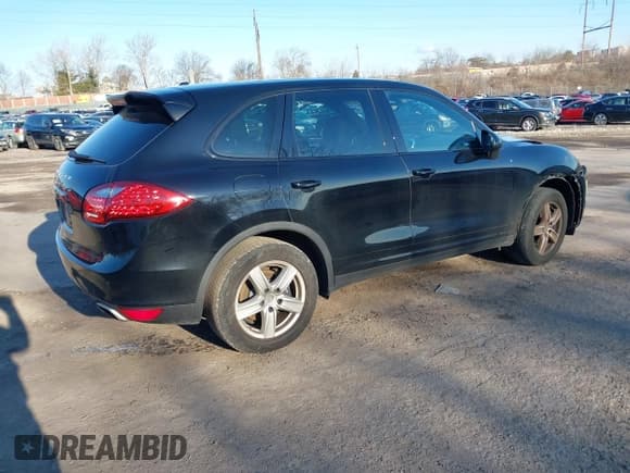 ✅ 2014 Porsche Cayenne • VIN: WP1AA2A27ELA93844 • Lot: 41544491. Listed on IAAI with 69,967 mi. Free auction sales archive from the USA and detailed vehicle history report at DreamBid. Image 4.