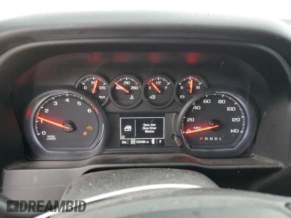 ✅ 2019 Chevrolet Silverado 1500 Custom • VIN: 3GCPYBEH2KG312577 • Lot: 74548714. Wystawiony na Copart z przebiegiem 135 499 mil. Bezpłatny archiwum sprzedaży aukcyjnych z USA i szczegółowy raport historii pojazdu na DreamBid. Zdjęcie 9.