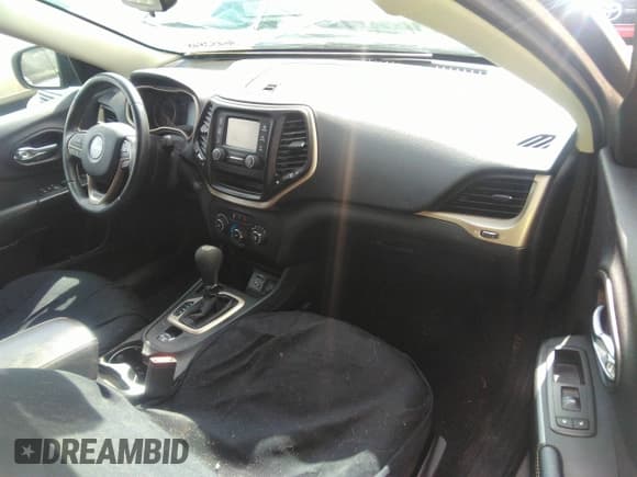 ✅ 2017 Jeep Cherokee Altitude • VIN: 1C4PJLAB6HW508950 • Лот: 36452848. Опубликован ранее на IAAI с пробегом 101 860 миль. Бесплатный доступ к архиву аукционных продаж из США и подробный отчёт об истории автомобиля на DreamBid. Изображение 5.