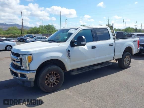 ✅ 2017 Ford F-250 Lariat • VIN: 1FT7W2B6XHEE58900 • Lot: 42768235. Wystawiony na IAAI z przebiegiem 87 710 mil. Bezpłatny archiwum sprzedaży aukcyjnych z USA i szczegółowy raport historii pojazdu na DreamBid. Zdjęcie 17.