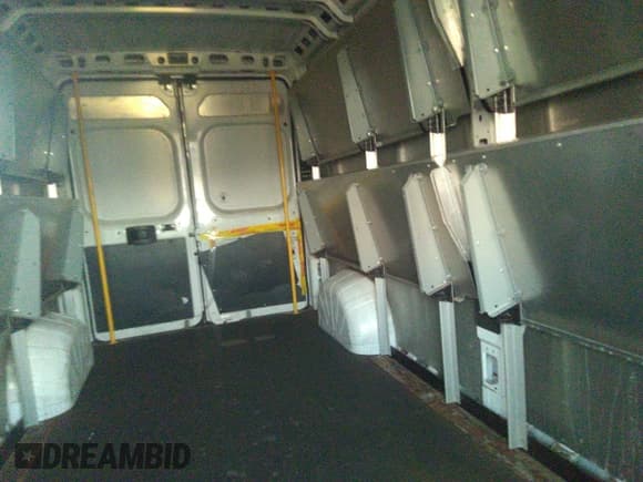 ✅ 2014 Ram ProMaster Cargo • VIN: 3C6TRVDG4EE115939 • Lot: 40755997. Wystawiony na IAAI z przebiegiem 171 258 mil. Bezpłatny archiwum sprzedaży aukcyjnych z USA i szczegółowy raport historii pojazdu na DreamBid. Zdjęcie 8.