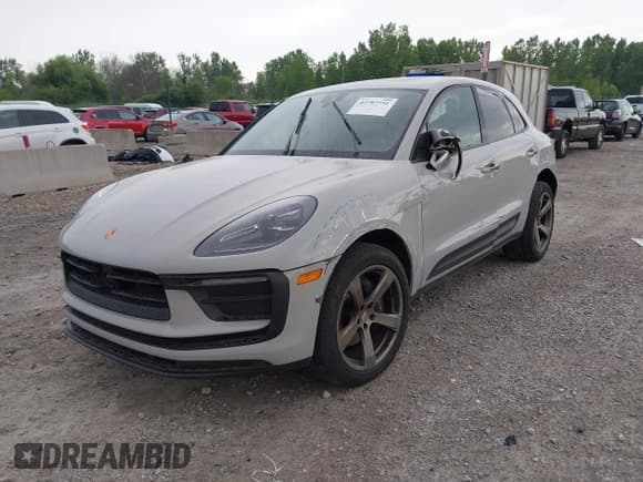 ✅ 2023 Porsche Macan • VIN: WP1AA2A54PLB21077 • Lot: 42787731. Listed on IAAI with 10,600 mi. Free auction sales archive from the USA and detailed vehicle history report at DreamBid. Image 22.