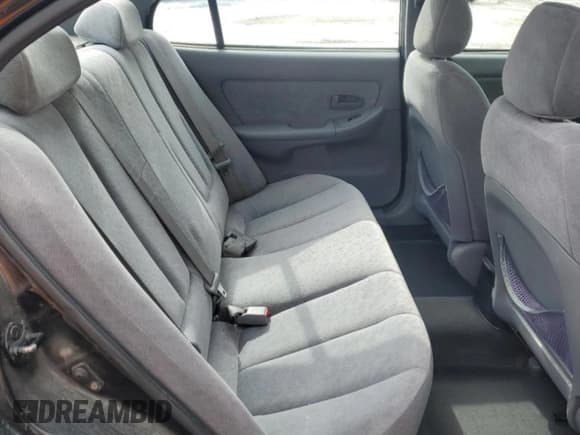 ✅ 2005 Hyundai Elantra GLS • VIN: KMHDN46D55U024231 • Lot: 45325405. Wystawiony na Copart z przebiegiem 229 356 mil. Bezpłatny archiwum sprzedaży aukcyjnych z USA i szczegółowy raport historii pojazdu na DreamBid. Zdjęcie 10.