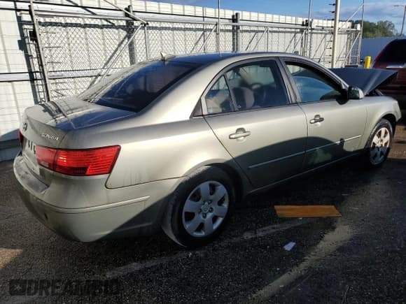 ✅ 2009 Hyundai Sonata GLS • VIN: 5NPET46C89H520937 • Лот: 72907704. Опубликован ранее на Copart с пробегом 197 207 миль. Бесплатный доступ к архиву аукционных продаж из США и подробный отчёт об истории автомобиля на DreamBid. Изображение 3.