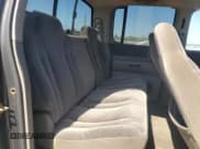 ✅ 2002 Dodge Dakota SLT • VIN: 1B7HG48N22S689150 • Lot: 52259465. Wystawiony na Copart z przebiegiem 227 386 mil. Bezpłatny archiwum sprzedaży aukcyjnych z USA i szczegółowy raport historii pojazdu na DreamBid. Zdjęcie 10.