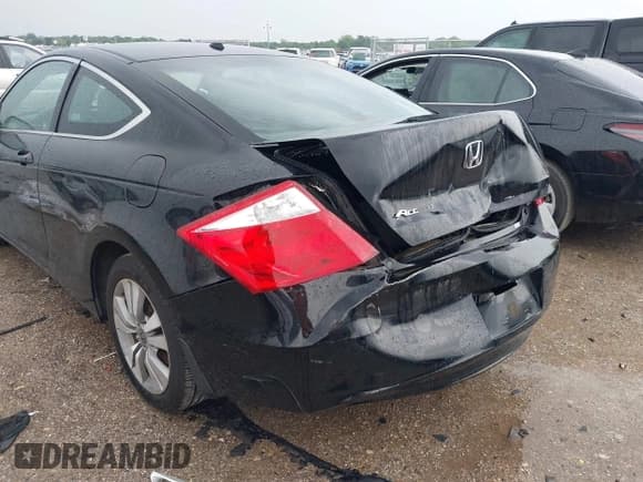 ✅ 2009 Honda Accord EX-L • VIN: 1HGCS12839A023958 • Lot: 42195791. Wystawiony na IAAI z przebiegiem 129 422 mil. Bezpłatny archiwum sprzedaży aukcyjnych z USA i szczegółowy raport historii pojazdu na DreamBid. Zdjęcie 6.