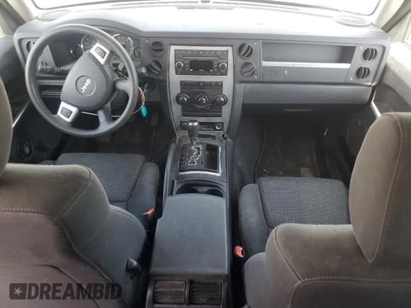 ✅ 2008 Jeep Commander Sport • VIN: 1J8HG48K58C186407 • Лот: 56226795. Опубликован ранее на Copart с пробегом 109 577 миль. Бесплатный доступ к архиву аукционных продаж из США и подробный отчёт об истории автомобиля на DreamBid. Изображение 8.