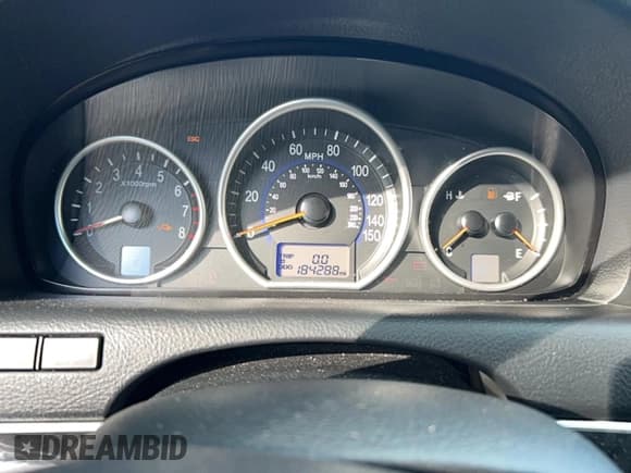 ✅ 2011 Hyundai Veracruz Limited • VIN: KM8NU4CC3BU147749 • Lot: 90950515. Wystawiony na Copart z przebiegiem 184 288 mil. Bezpłatny archiwum sprzedaży aukcyjnych z USA i szczegółowy raport historii pojazdu na DreamBid. Zdjęcie 8.