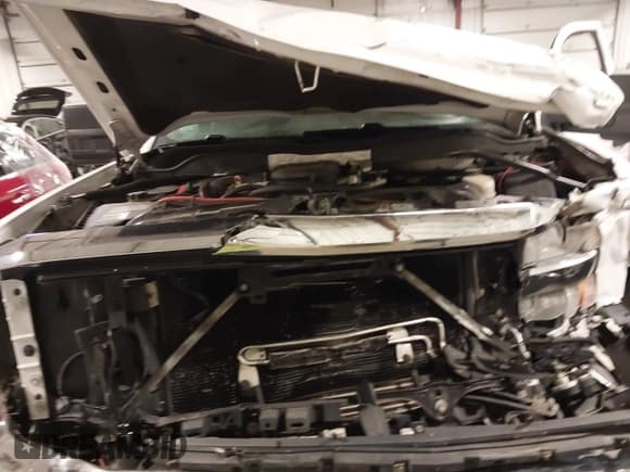 ✅ 2015 Chevrolet Silverado 2500HD LT • VIN: 1GC1KVE8XFF157924 • Lot: 41787811. Listed on IAAI with 224,244 mi. Free auction sales archive from the USA and detailed vehicle history report at DreamBid. Image 10.