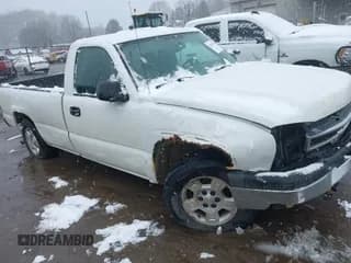 ✅ 2006 Chevrolet Silverado 1500 LS • VIN: 1GCEC14X86Z106548 • Lot: 43452276. Listed on IAAI with 124,255 mi. Free auction sales archive from the USA and detailed vehicle history report at DreamBid. Image 1.