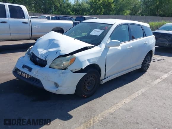 ✅ 2006 Toyota Matrix STD • VIN: 2T1LR32E46C559370 • Lot: 42460017. Listed on IAAI with 138,572 mi. Free auction sales archive from the USA and detailed vehicle history report at DreamBid. Image 2.