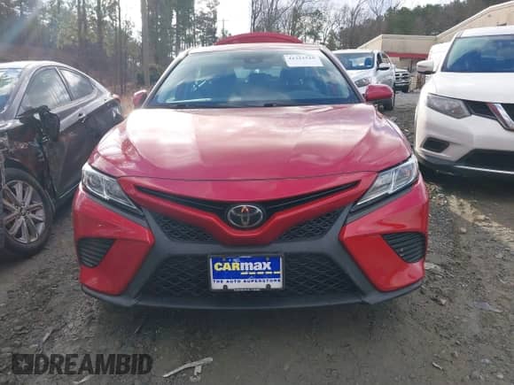 2019 Toyota Camry LE z VIN 4T1B11HK7KU278838, wystawiony jako IAAI lot #41222519 z przebiegiem 49 582 mil mil oraz . Historia ofert i sprzedaży dostępna na DreamBid. Obrazek 12.