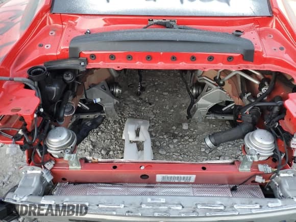 ✅ 2018 Porsche 911 GT2 RS • VIN: WP0AE2A9XJS185792 • Лот: 80452643. Опубликован ранее на Copart с пробегом Не указан. Бесплатный доступ к архиву аукционных продаж из США и подробный отчёт об истории автомобиля на DreamBid. Изображение 11.