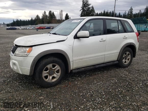✅ 2008 Suzuki Grand Vitara w/Spare & Cargo Covers • VIN: JS3TD941084101778 • Lot: 86121544. Listed on Copart with 125,802 mi. Free auction sales archive from the USA and detailed vehicle history report at DreamBid. Image 1.