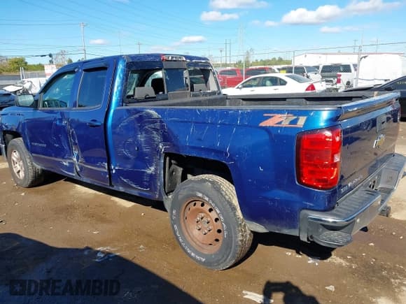 ✅ 2015 Chevrolet Silverado 1500 LT • VIN: 1GCVKREC8FZ185779 • Лот: 43517141. Опубликован ранее на IAAI с пробегом 158 049 миль. Бесплатный доступ к архиву аукционных продаж из США и подробный отчёт об истории автомобиля на DreamBid. Изображение 14.