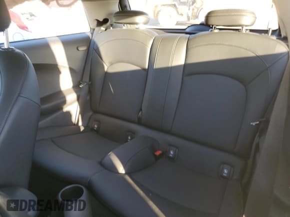 ✅ 2019 MINI Hardtop Cooper • VIN: WMWXP5C5XK2H30956 • Лот: 90322205. Опубликован ранее на Copart с пробегом 35 907 миль. Бесплатный доступ к архиву аукционных продаж из США и подробный отчёт об истории автомобиля на DreamBid. Изображение 10.