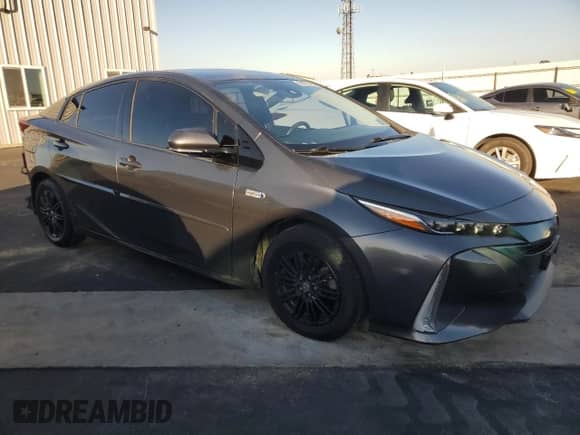 2017 Toyota Prius Plus с VIN JTDKARFP3H3016377, выставлен на аукционе Copart как лот 90879435 с пробегом 152 726 миль миль и Списание • Salvage title. История ставок и продаж доступна на DreamBid. Изображение 4.