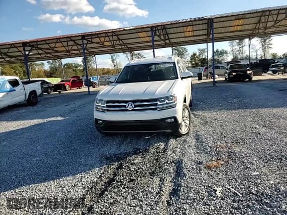 ✅ 2019 Volkswagen Atlas SE • VIN: 1V2WR2CA2KC537663 • Lot: 90953795. Wystawiony na Copart z przebiegiem 88 872 mil. Bezpłatny archiwum sprzedaży aukcyjnych z USA i szczegółowy raport historii pojazdu na DreamBid. Zdjęcie 14.