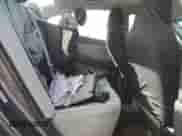 2008 Hyundai Elantra GLS z VIN KMHDU46D38U431939, wystawiony jako Copart lot #70577884 z przebiegiem 211 188 mil mil oraz Szkoda całkowita • Salvage title. Historia ofert i sprzedaży dostępna na DreamBid. Obrazek 10.