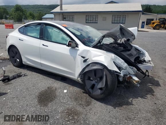 ✅ 2023 Tesla Model 3 • VIN: 5YJ3E1EA7PF396624 • Lot: 61651765. Wystawiony na Copart z przebiegiem Nie podano. Bezpłatny archiwum sprzedaży aukcyjnych z USA i szczegółowy raport historii pojazdu na DreamBid. Zdjęcie 4.