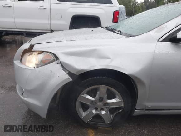 2009 Chevrolet Malibu 1LT with VIN 1G1ZH57BX9F242222, listed as a IAAI auction lot 43247537 with 186,164 mi miles and . Bid and sale history available at DreamBid. Image 6.